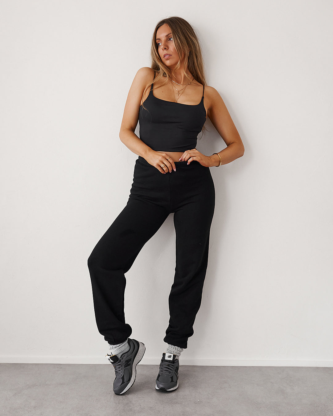 Sports Crop Top - Black